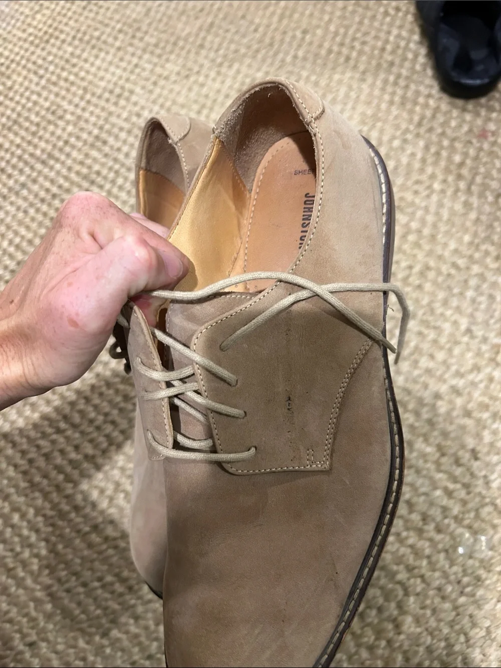 Johnston & Murphy Light Tan Suede Chukka Boots